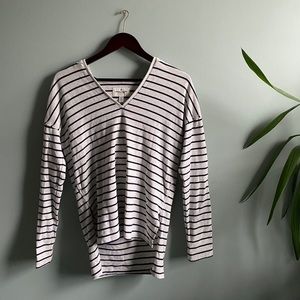 Simple striped knit hoodie - navy / gray stripes